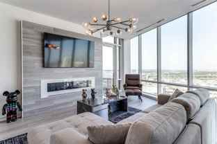 2430 Victory Park Lane #101 - Photo 1 of 1
