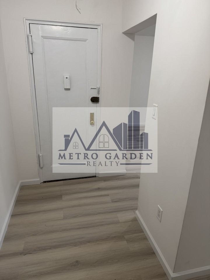 135-29 78th Avenue - Photo 2 of 27