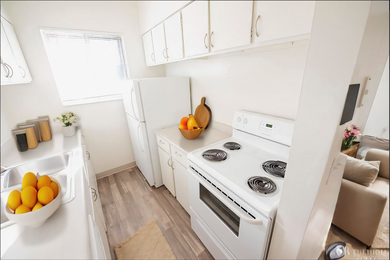 435 East Warnock Ave. (2465 South) - Photo 2 of 32