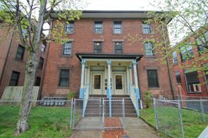 featured image of 246 Lawrence St #246-3