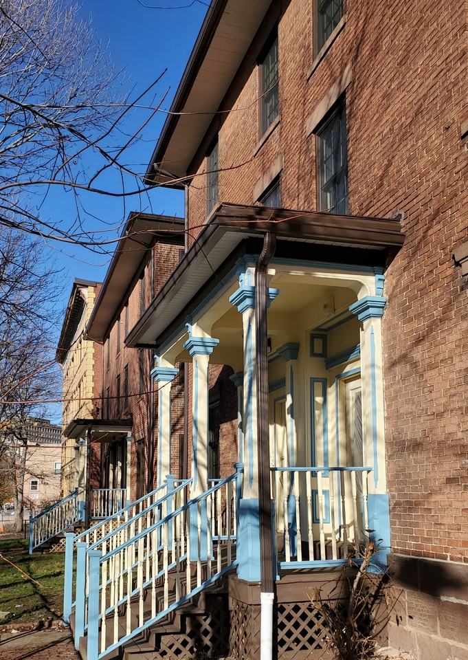246 Lawrence St #246-3 - Photo 2 of 33