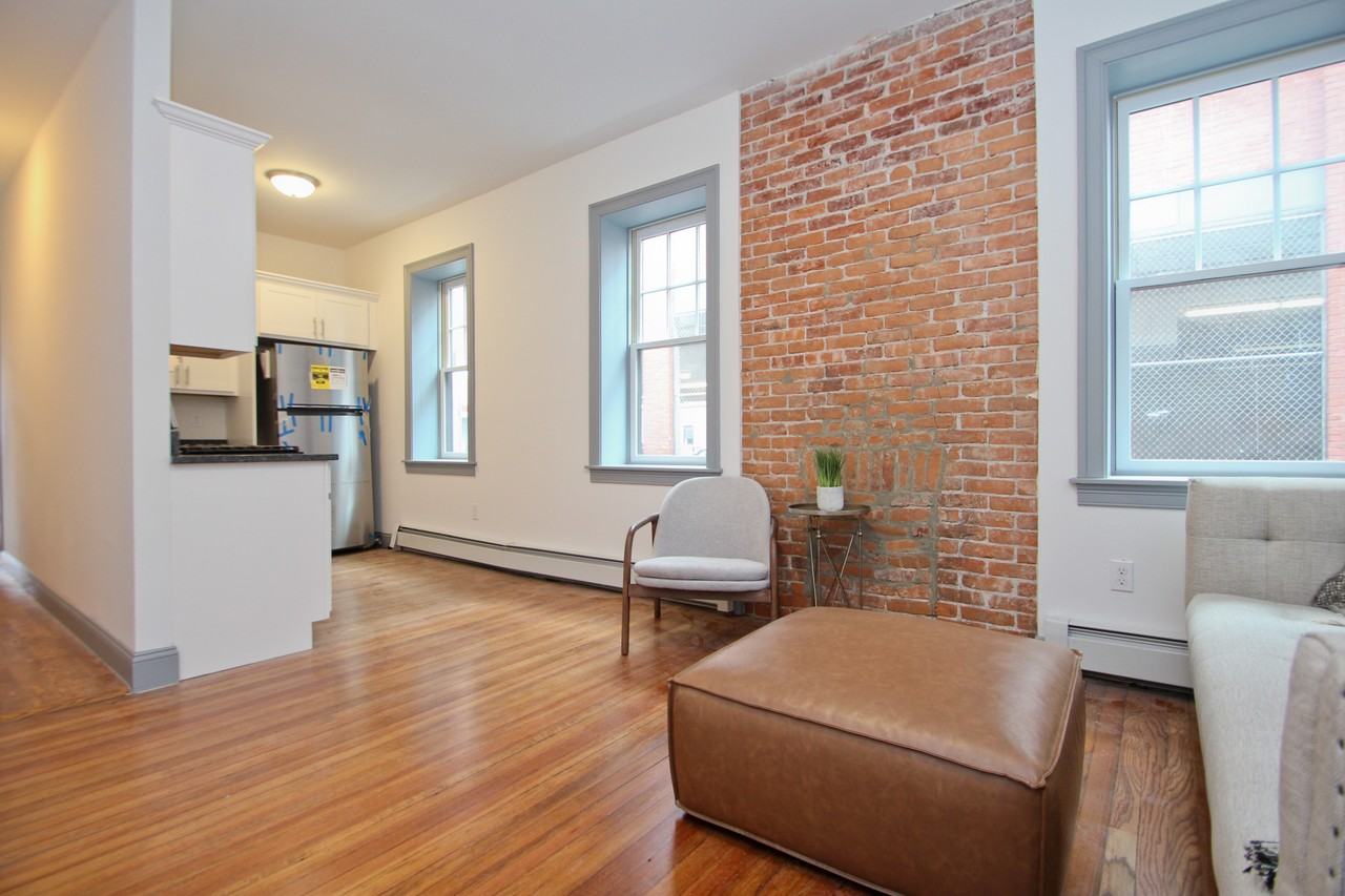 246 Lawrence St #246-3 - Photo 5 of 33