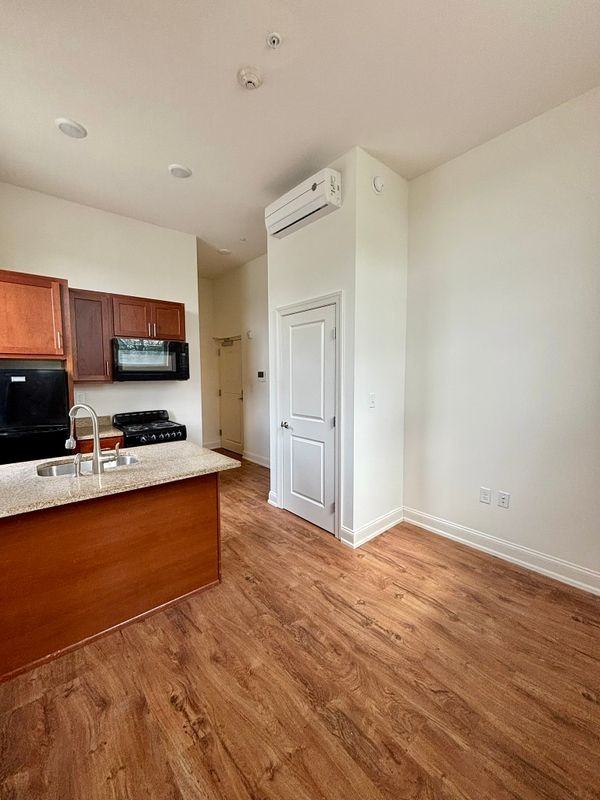591 Terrace Blvd ##114 - Photo 5 of 10