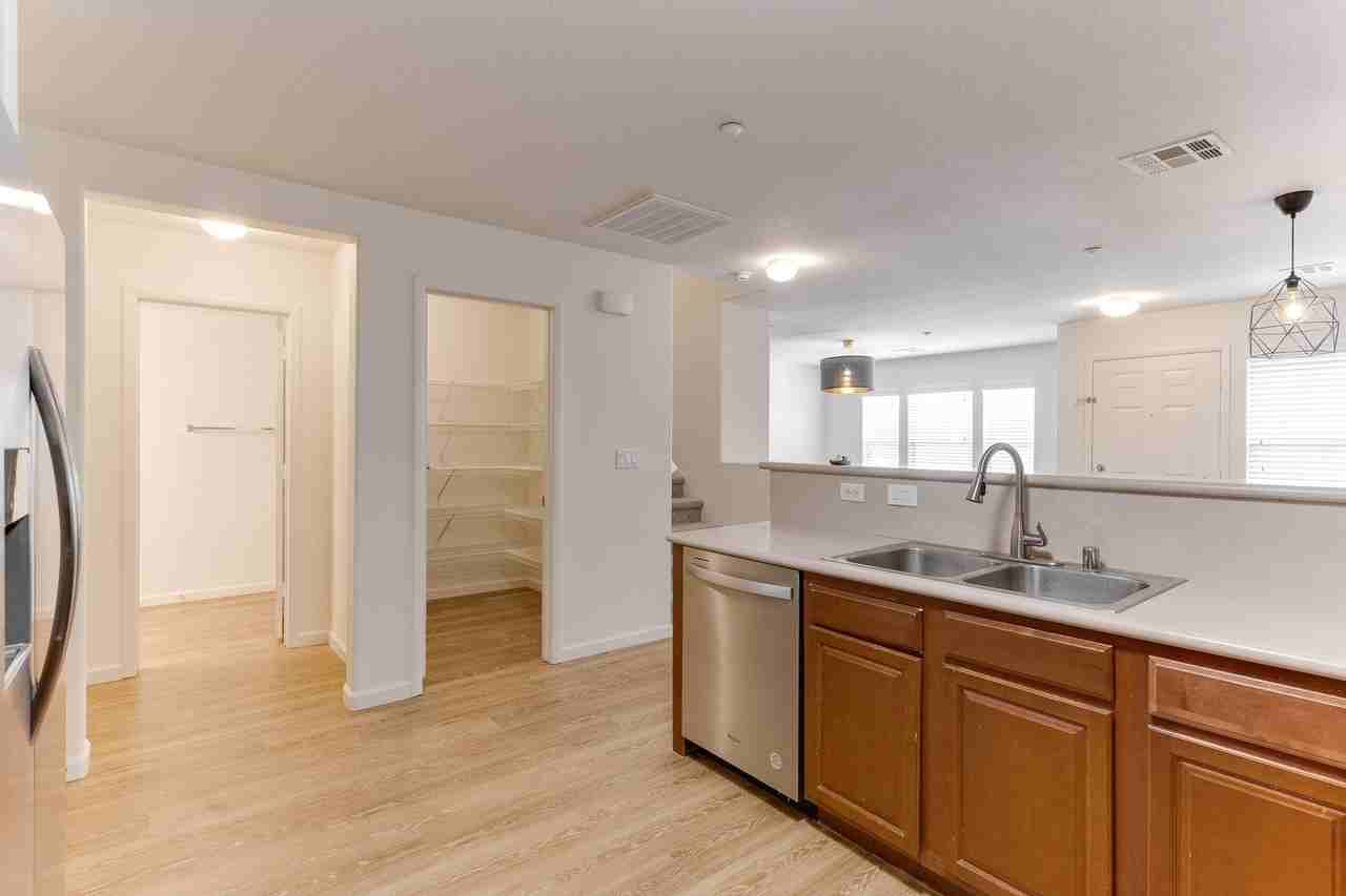 3191 Mist Effect Ave - Photo 7 of 26