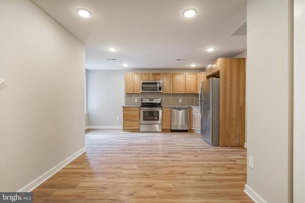 1827 W. Diamond St - Photo 6 of 23