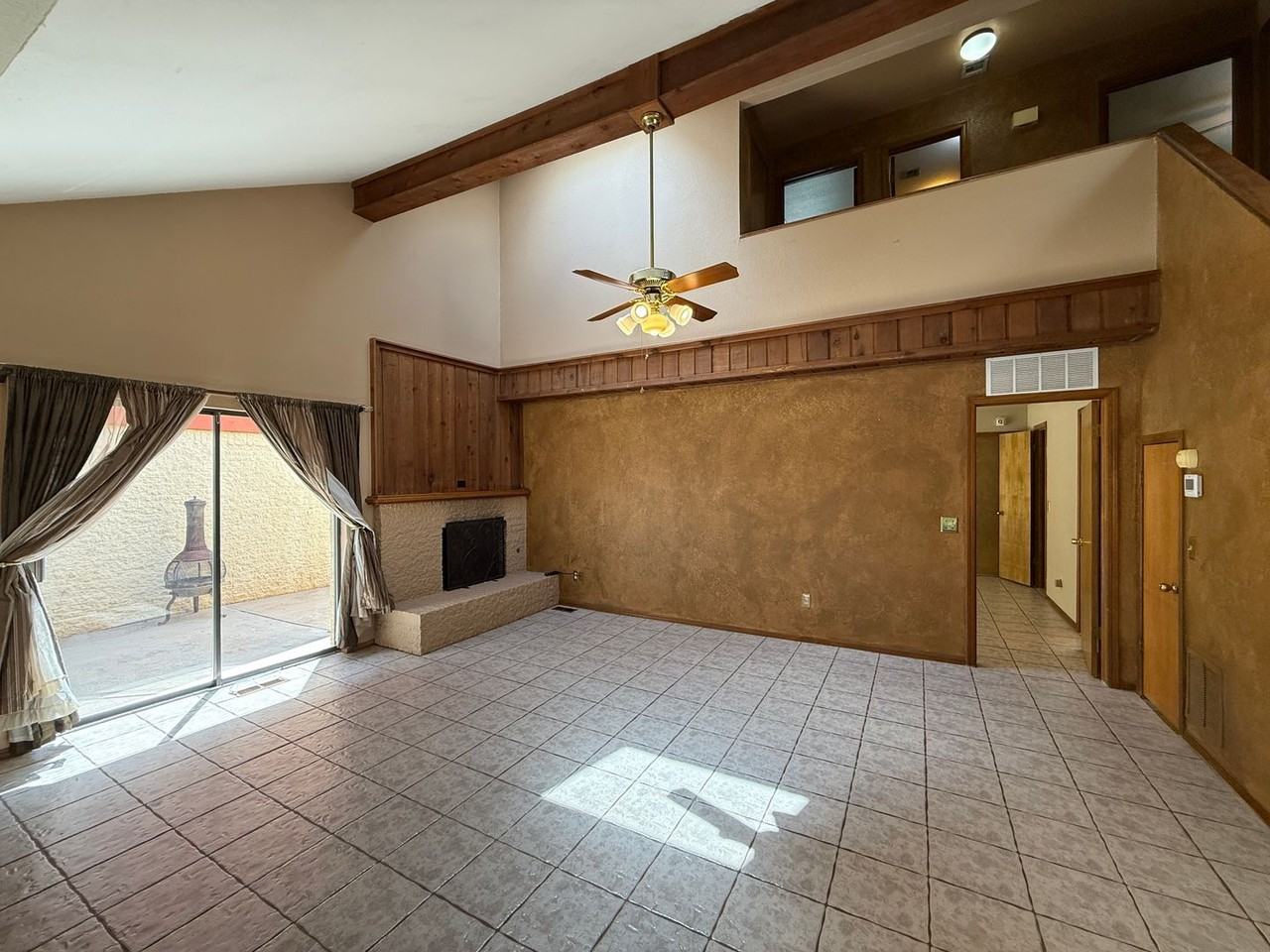 7332 Nw 101st St - Photo 3 of 18