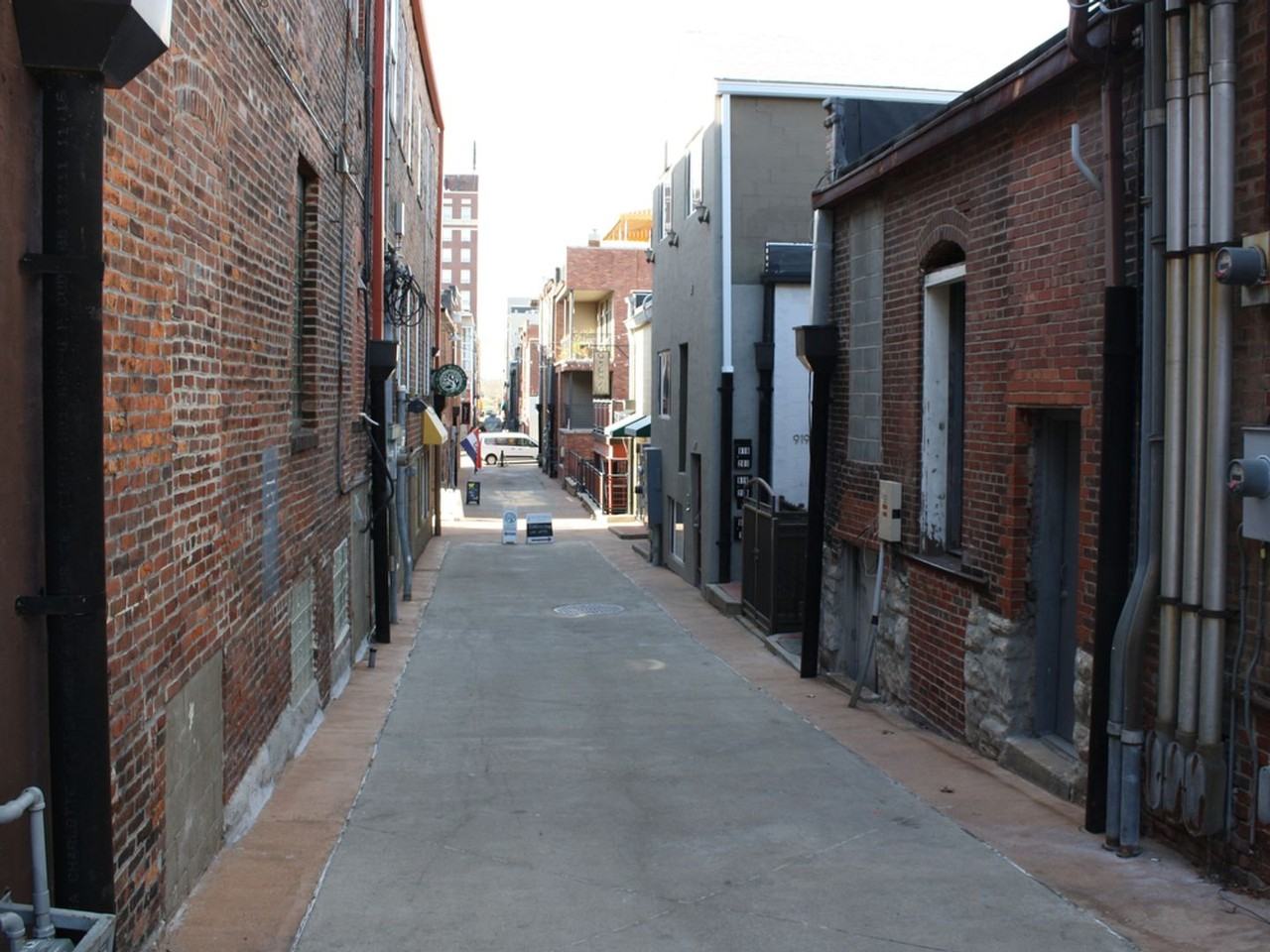 10 S 9th St - Photo 2 of 6