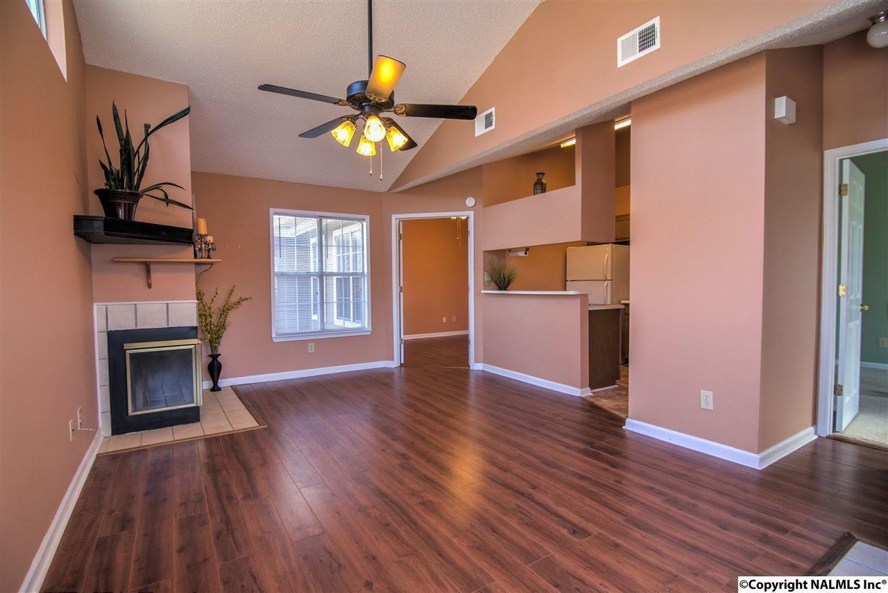 192 Waters Edge Ln - Photo 4 of 13