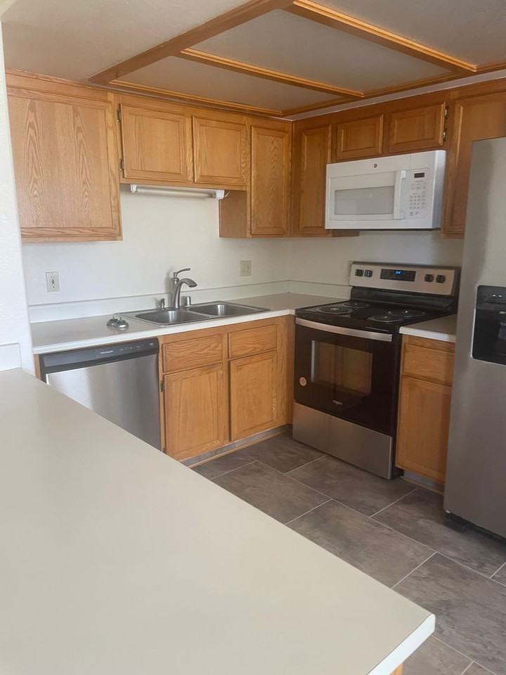 898 Mesquite Springs Dr #202 - Photo 3 of 13