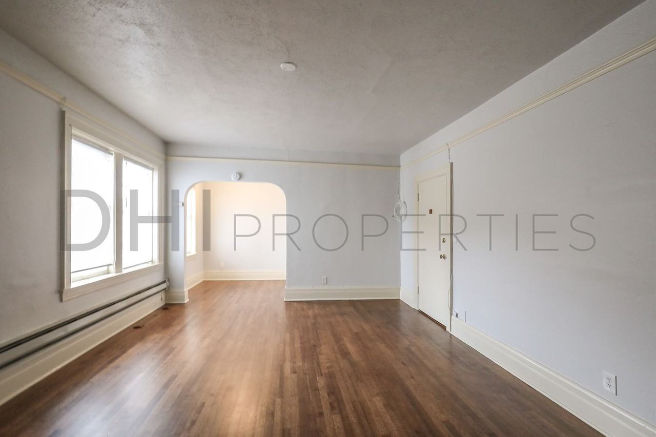 Blackstone Apartments - Photo 2 of 16