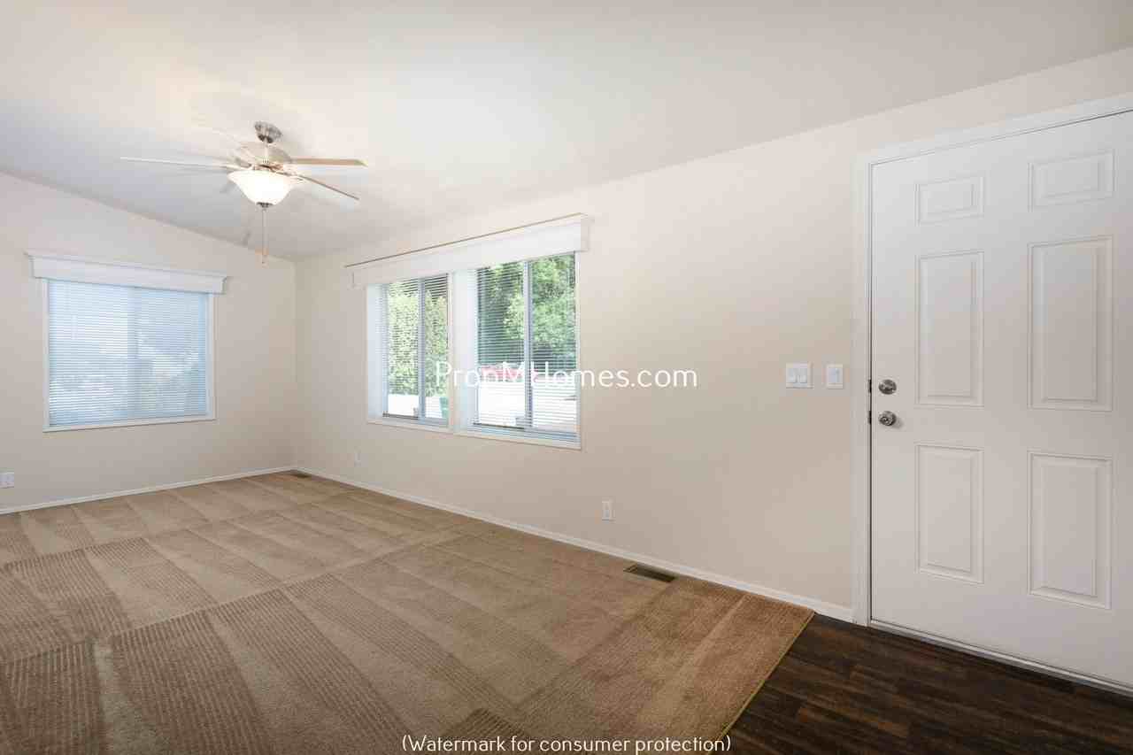 13163 Se Highway 212 #5 - Photo 3 of 17