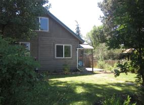 365 SE Miller Ave - Photo 1 of 1