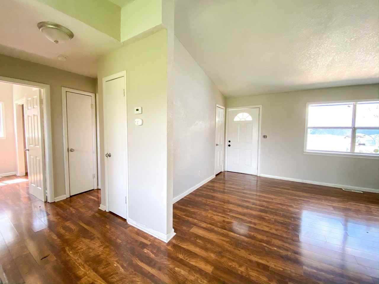 5135 N Utica Ave - Photo 4 of 16