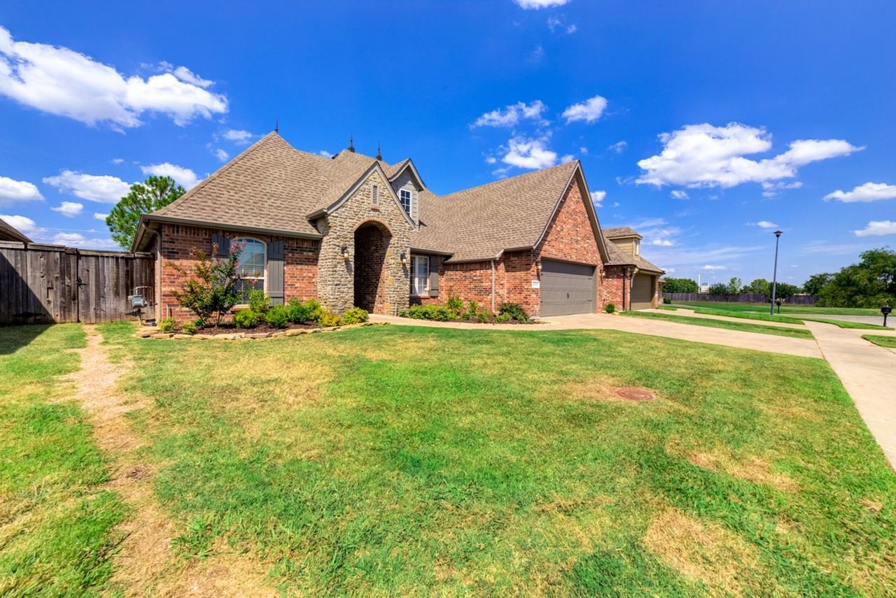 12410 S Date Pl - Photo 3 of 43