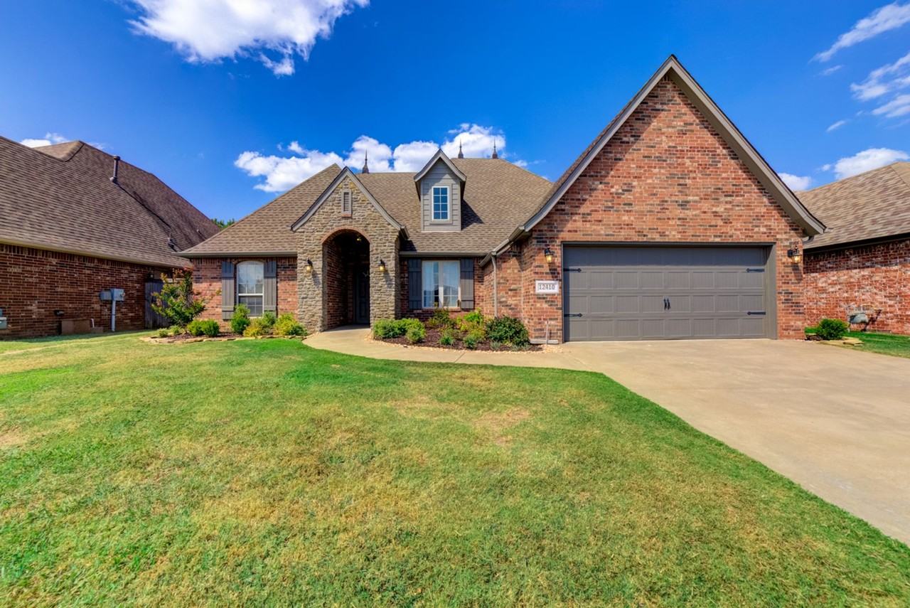 12410 S Date Pl - Photo 2 of 43