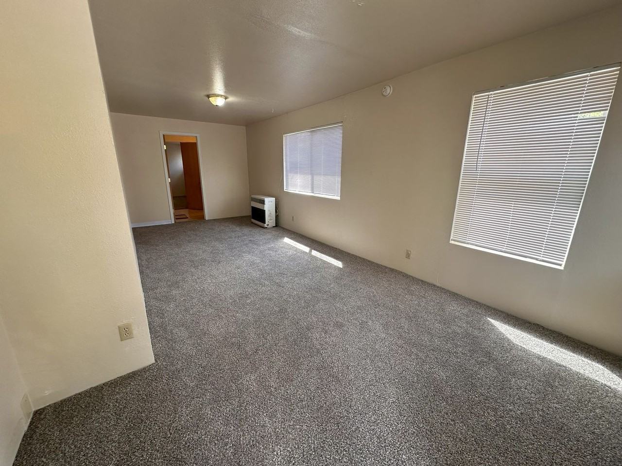 1606 4th St - Photo 3 of 14