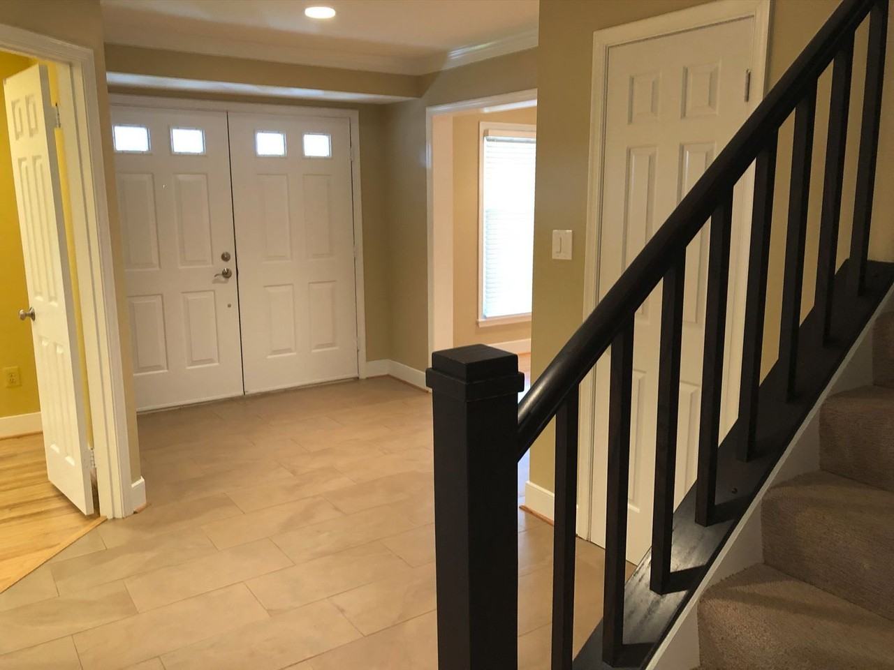 945 Willowleaf Way - Photo 2 of 33