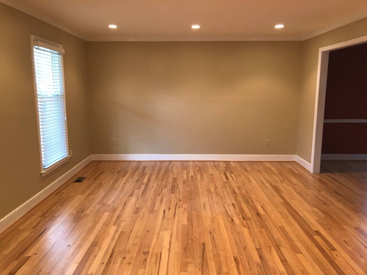 945 Willowleaf Way - Photo 3 of 33