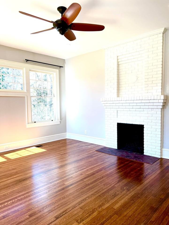 425 4th Ave W - Photo 4 of 25