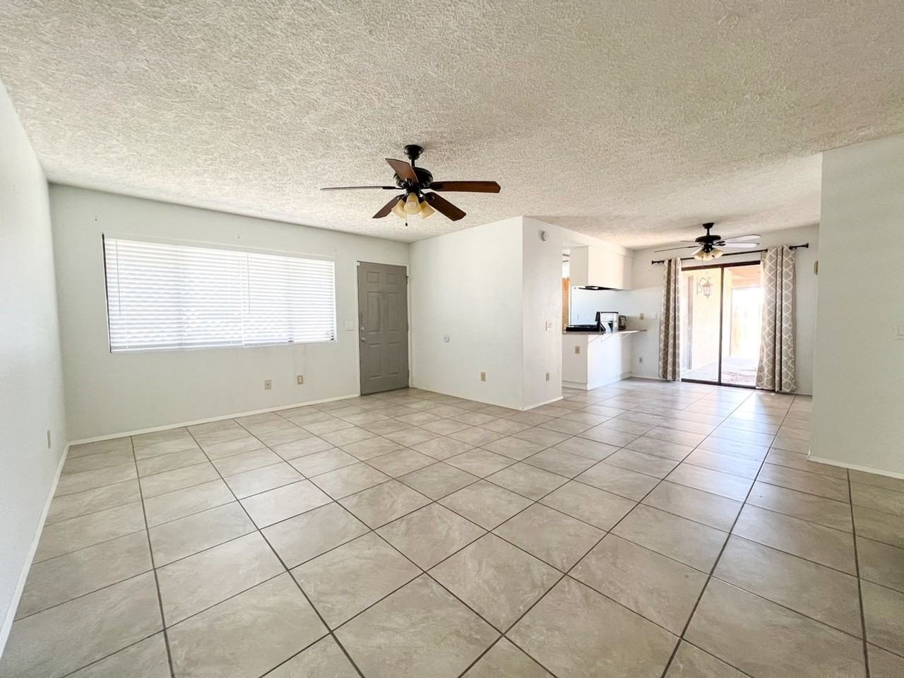6245 Cahuilla Ave - Photo 4 of 21