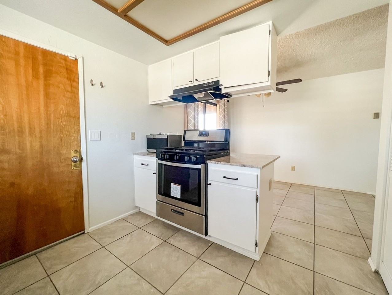 6245 Cahuilla Ave - Photo 5 of 21