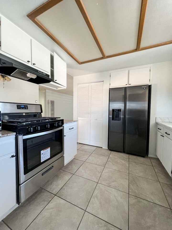 6245 Cahuilla Ave - Photo 6 of 21