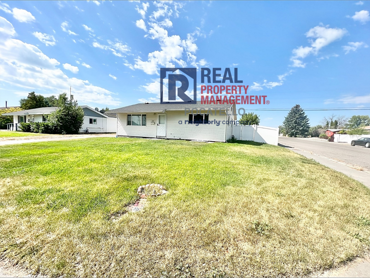 430 Collins St - Photo 2 of 22