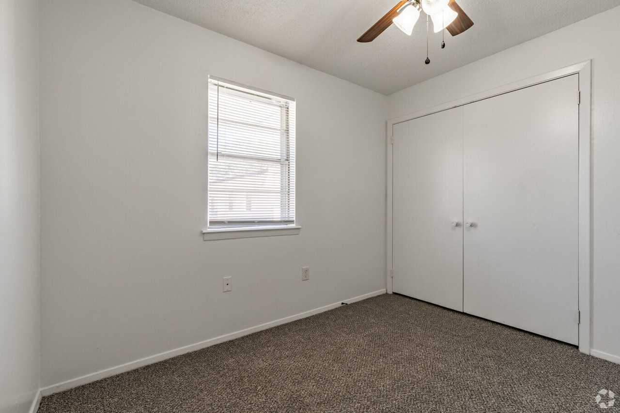 The Luxe Apartments - Photo 7 of 14