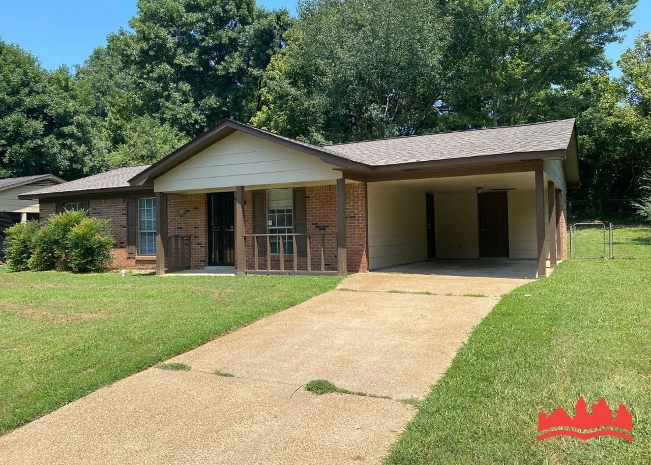5870 Jackson Dr - Photo 4 of 14