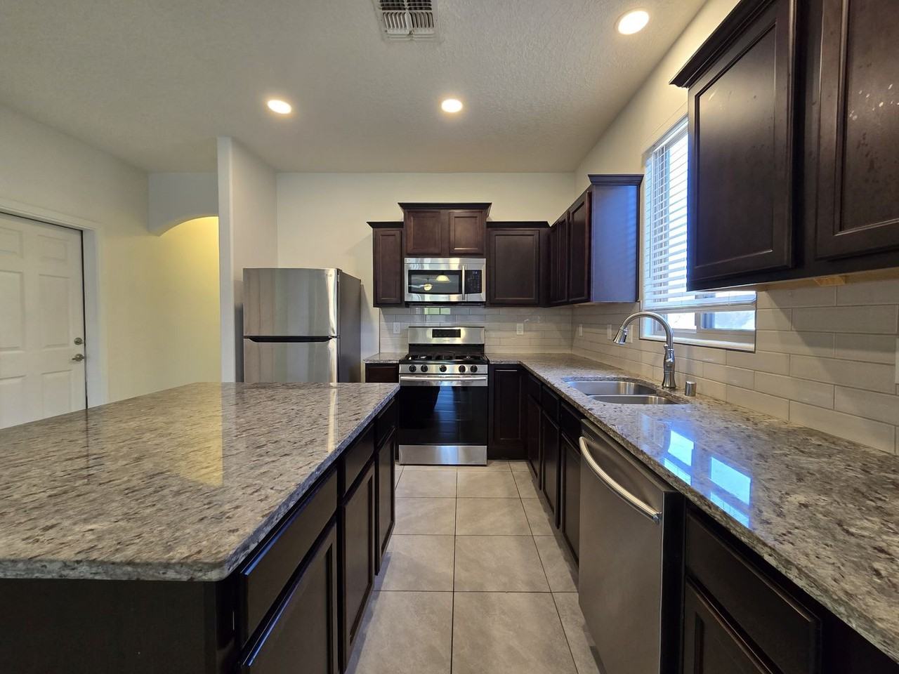 5328 Camino Del Griego - Photo 2 of 20
