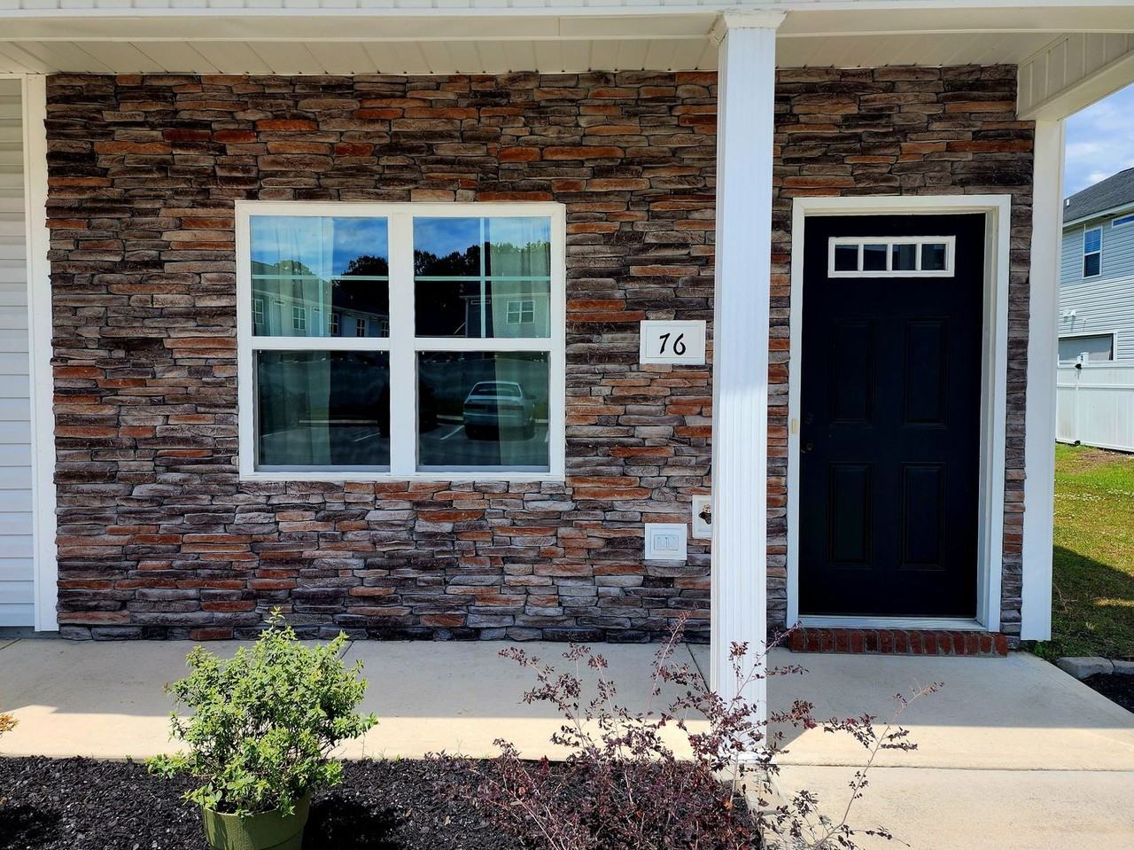 76 Catalina Cir - Photo 2 of 27