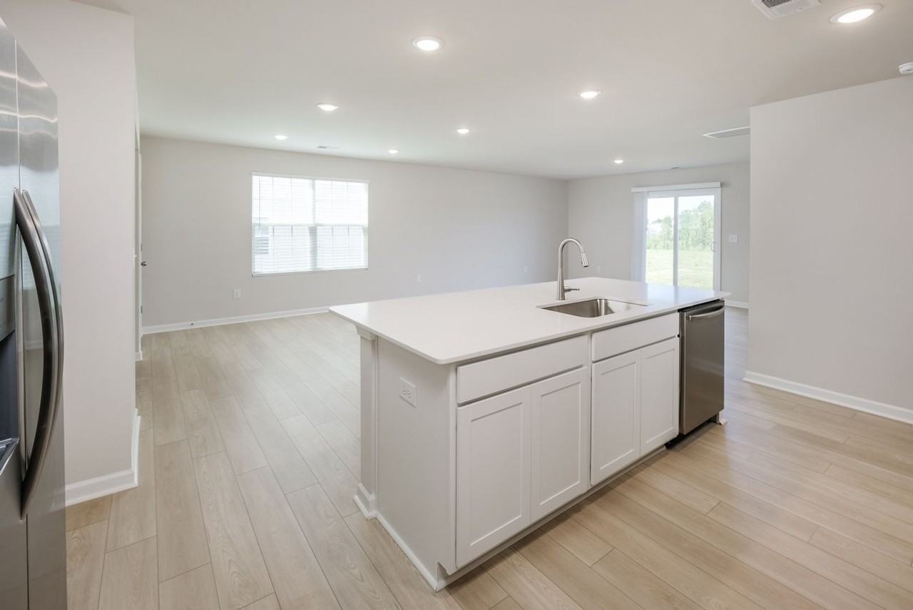 1014 Cleveland Meadows Trl - Photo 5 of 29