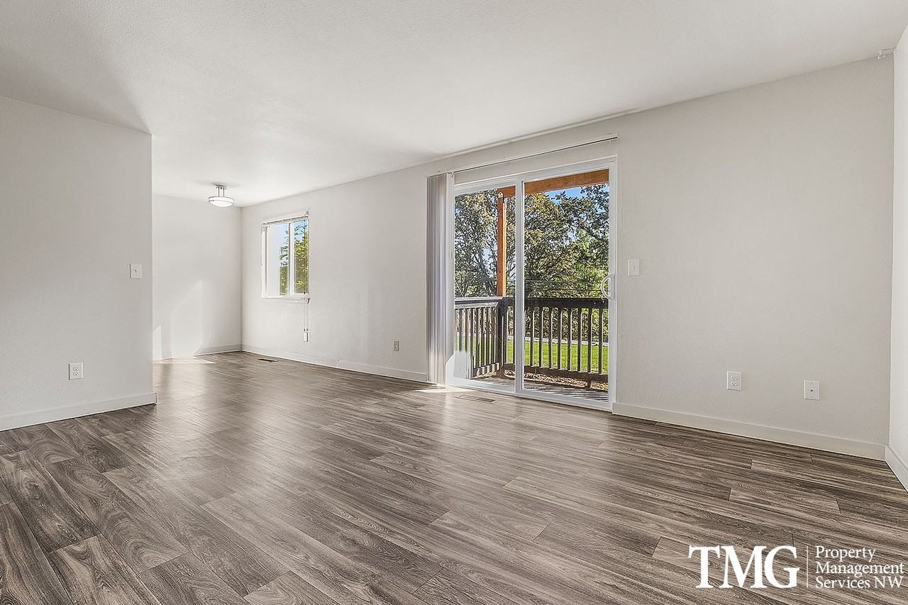 River View Apartments - Photo 3 of 33