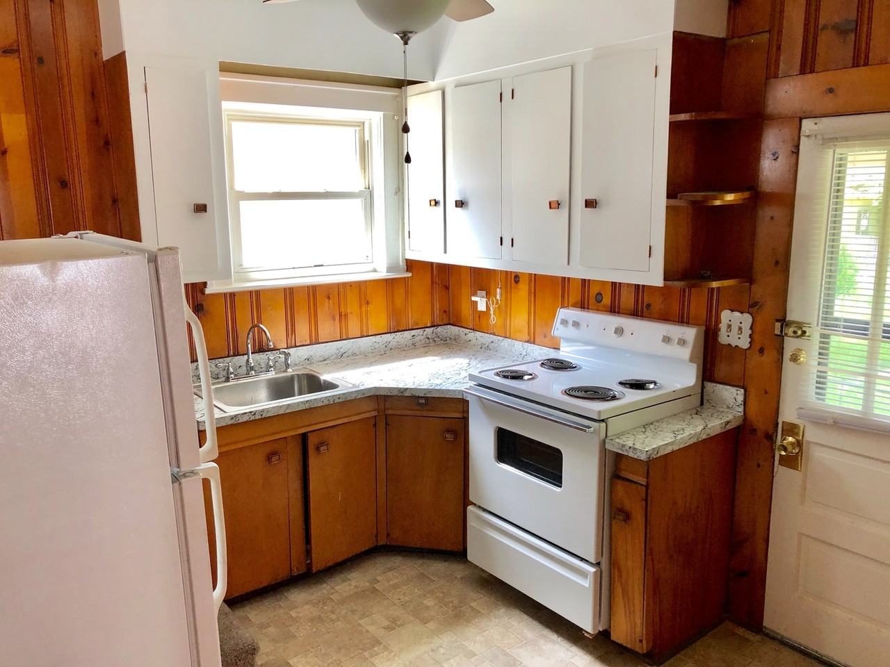 1224 Central Ave - Photo 6 of 13