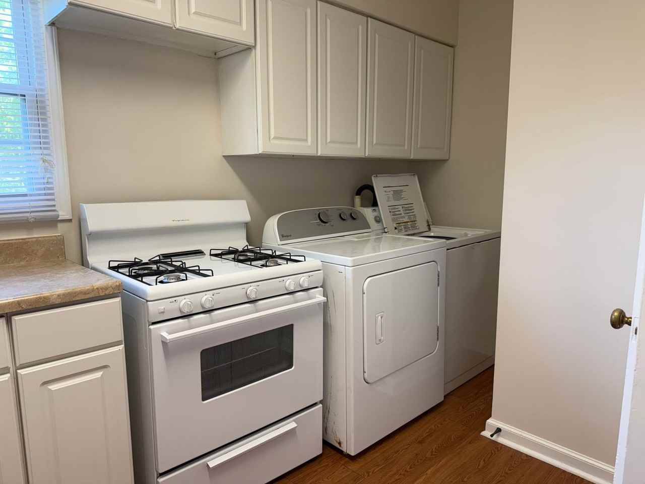 2521 Mariposa Dr - Photo 5 of 16
