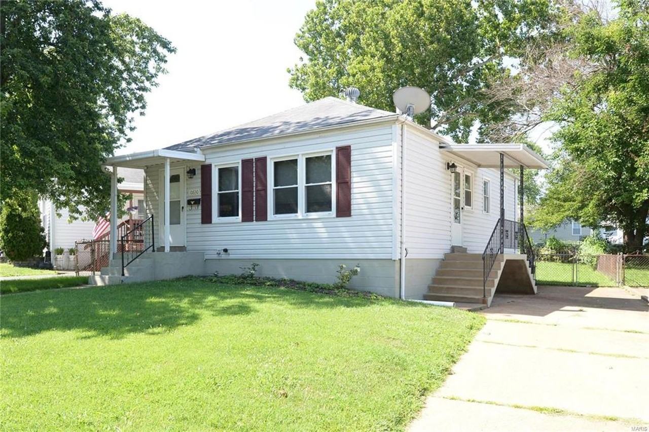 10630 Saint Lawrence Ln - Photo 2 of 28