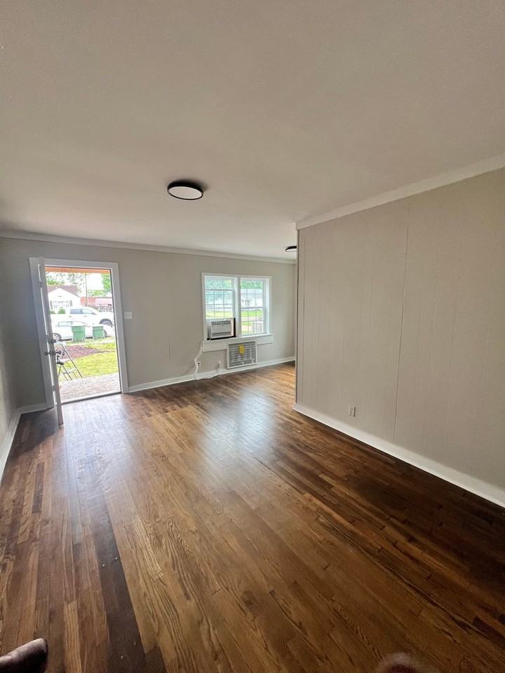 7844 Harrold Cv - Photo 2 of 8