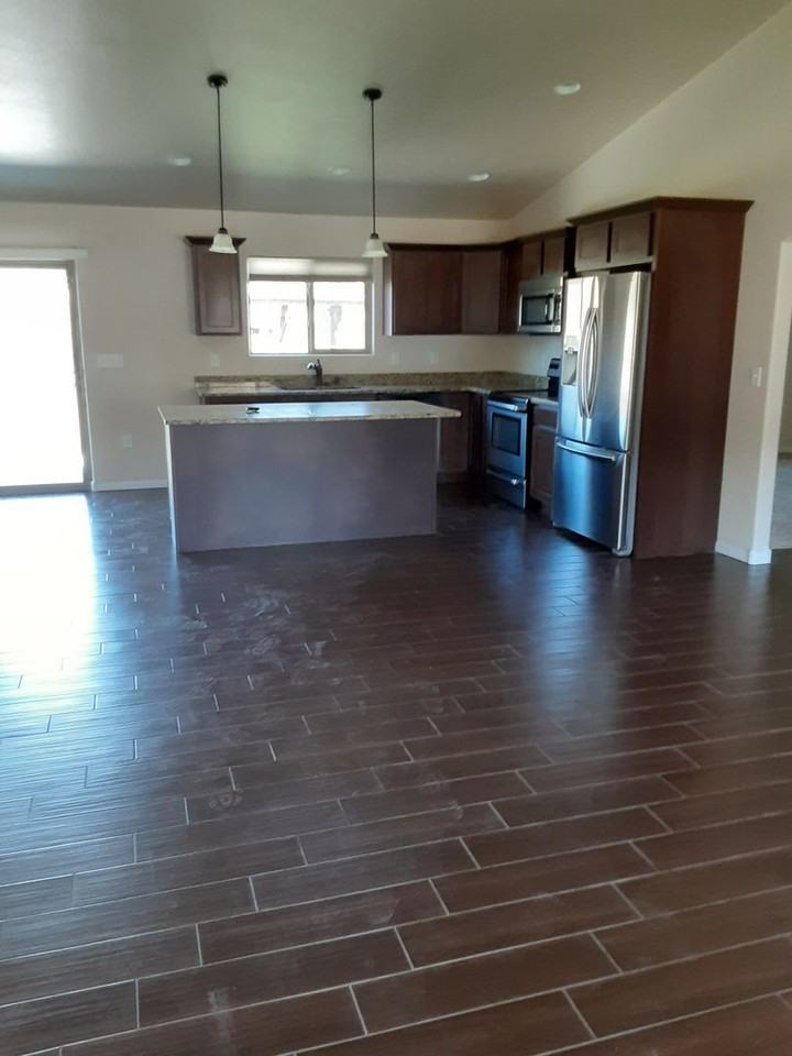 14141 Telluride St - Photo 2 of 17