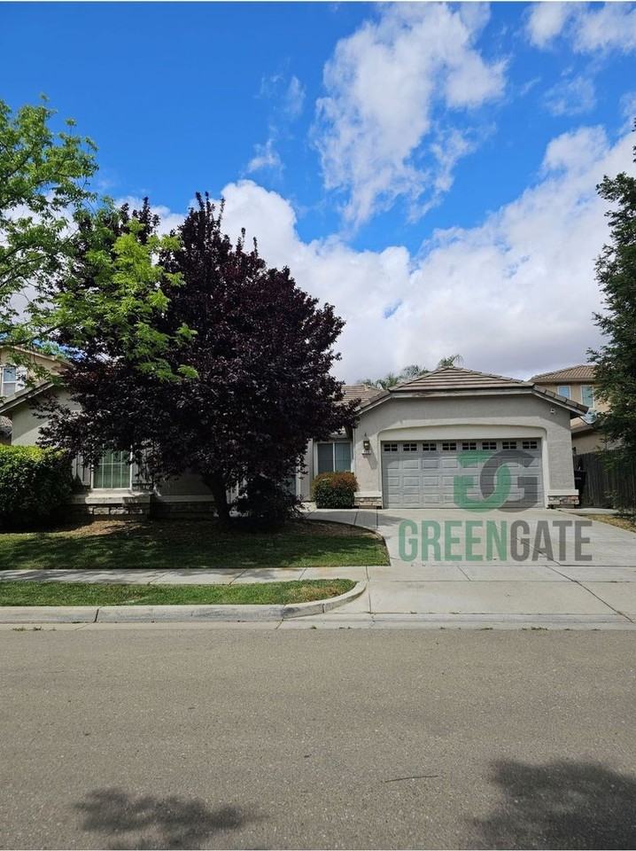 113 Hackney St - Photo 3 of 50