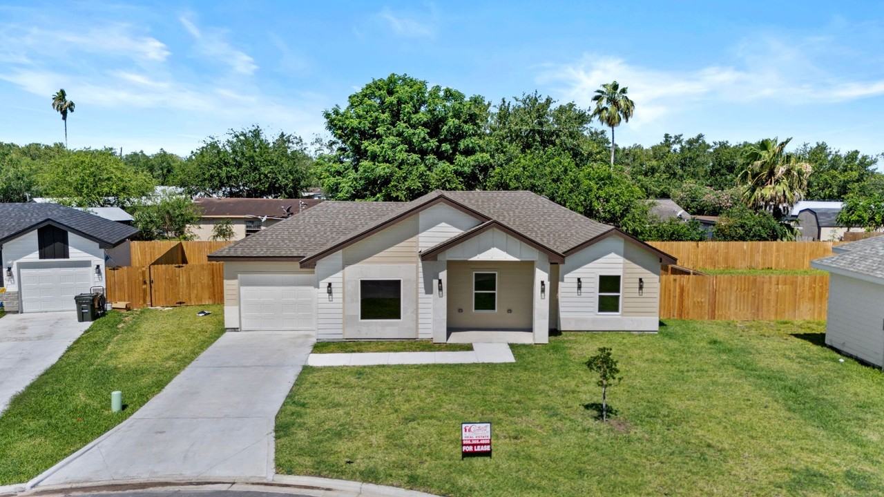 1403 W Drift St - Photo 2 of 16