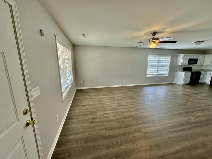 2904 Wilson Dr Nw - Photo 3 of 13