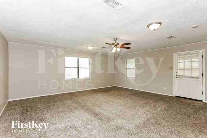 4441 Jane Anne St - Photo 2 of 16