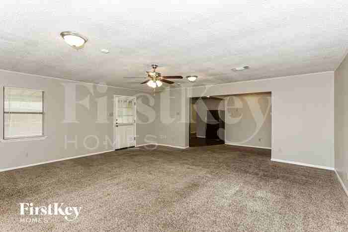 4441 Jane Anne St - Photo 3 of 16