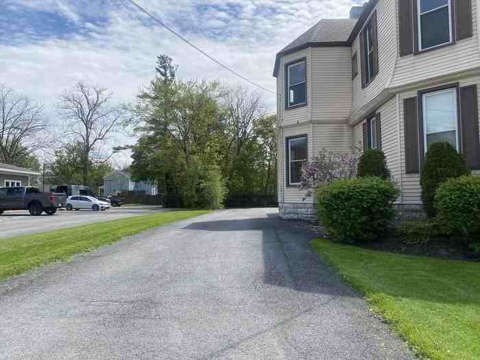 159 Mullin St - Photo 2 of 21