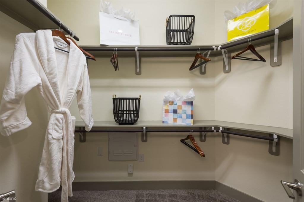 555 Via Amalfi #2254