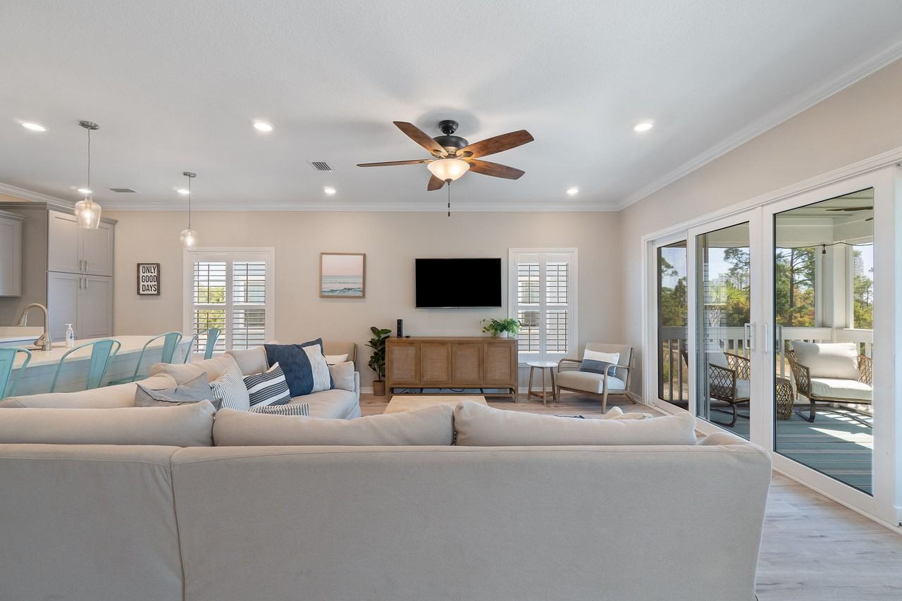 6635 Carlinga Dr #NA - Photo 4 of 36