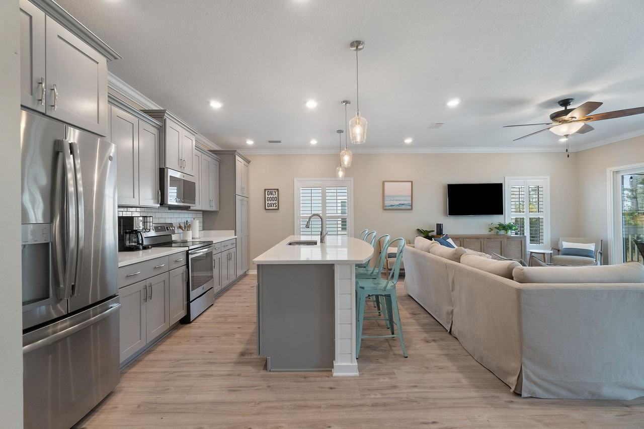 6635 Carlinga Dr #NA - Photo 7 of 36