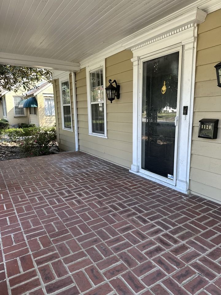1120 Lockwood Ave #NA - Photo 3 of 14
