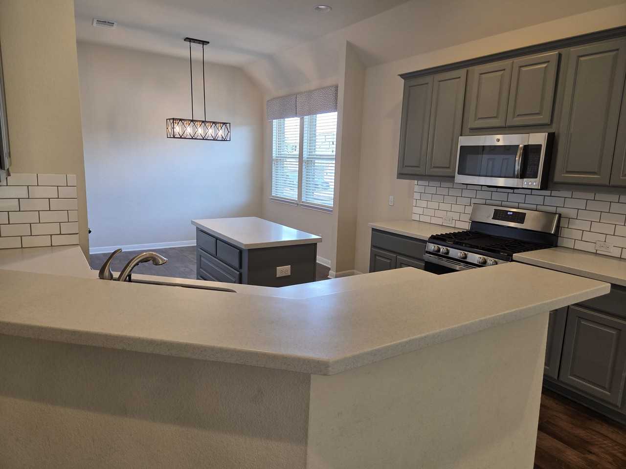 2832 Coral Valley Dr #NA - Photo 7 of 37