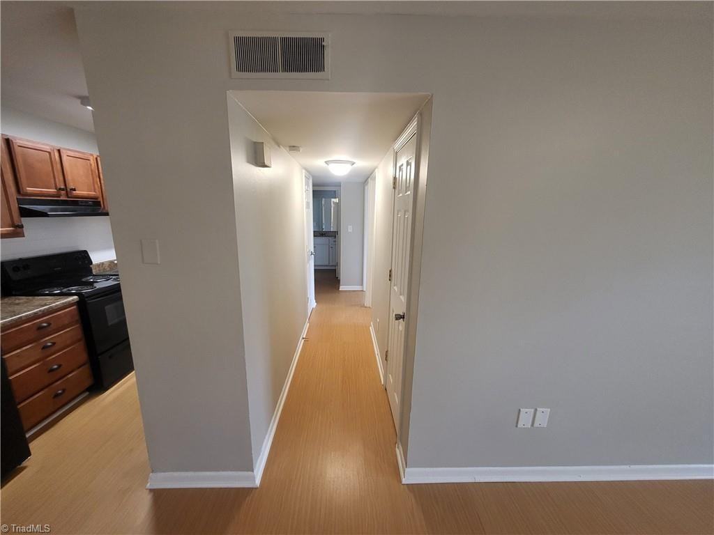 2829 N Ohenry Blvd #D - Photo 4 of 14